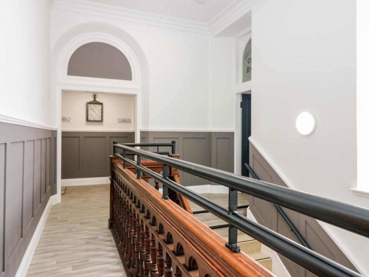 The Marriage Room At The Institute Executive Apartments Keith Eksteriør bilde